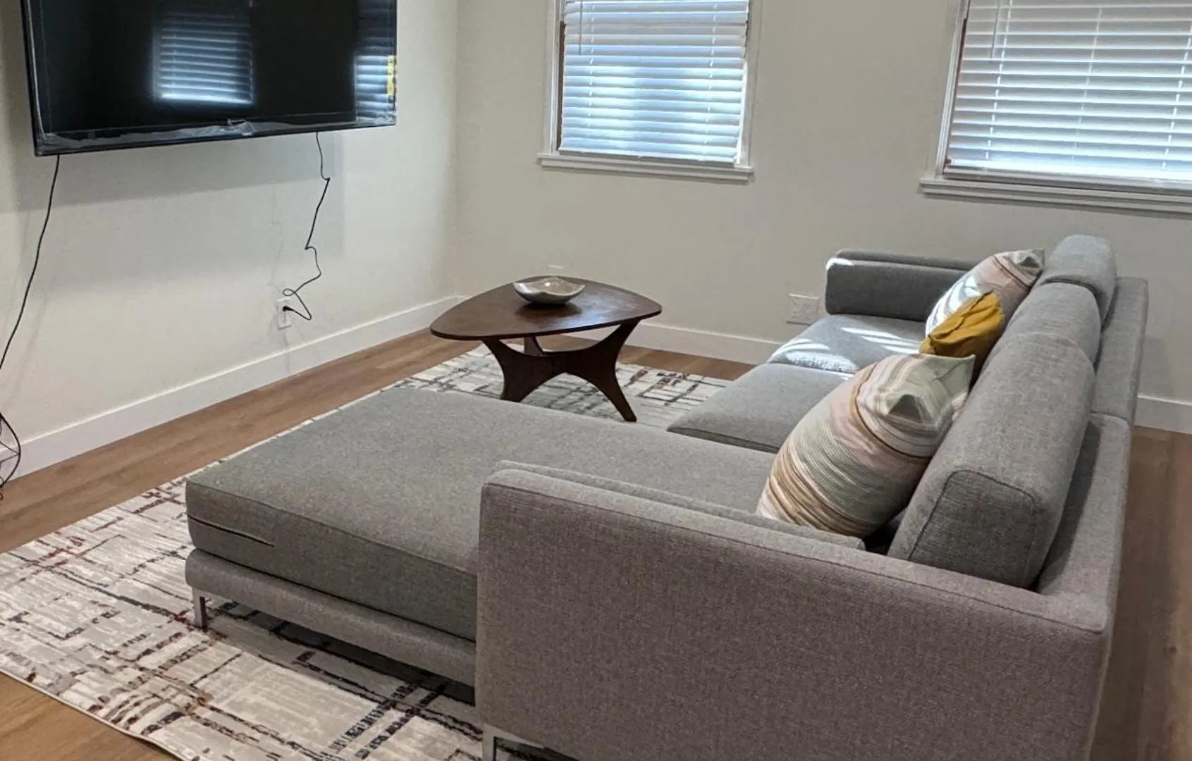 Homestay Modern Bedroom In Long Beach 1 United States